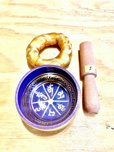 Load image into Gallery viewer, Yoga Singing Bowl for Peace Sound Therapy Meditation Copper-4"