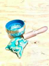 Load image into Gallery viewer, Yoga Singing Bowl for Peace Sound Therapy Meditation Copper-4"