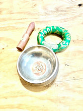 Load image into Gallery viewer, Yoga Singing Bowl for Peace Sound Therapy Meditation Copper-5"
