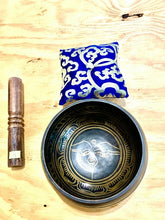 Load image into Gallery viewer, Yoga Singing Bowl for Peace Sound Therapy Meditation Copper-8.5"
