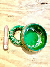 Load image into Gallery viewer, Yoga Singing Bowl for Peace Sound Therapy Meditation Copper-7 Inch