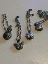 Load image into Gallery viewer, Aromatherapy Lockets (bracelet/Necklace)