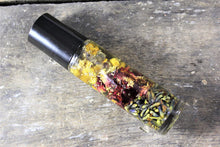 Load image into Gallery viewer, Organic Essential Oil Perfume Blend / Perfume Oil