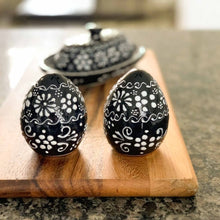 Load image into Gallery viewer, Encantada Handmade Pottery Spice Shakers, Ink