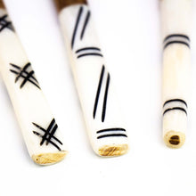 Load image into Gallery viewer, Simple Batik Olive Wood Fork Set of 3