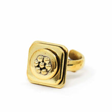 Load image into Gallery viewer, Floral Abstract Adjustable Brass Ring