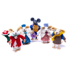 Load image into Gallery viewer, Family of Mice Handmade Fel Collectibles, Set of Five