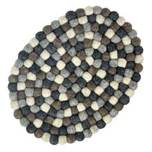 Load image into Gallery viewer, Felt Casserole Trivet, Pebble
