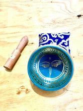 Load image into Gallery viewer, Yoga Singing Bowl for Peace Sound Therapy Meditation Copper-5&quot;
