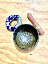 Load image into Gallery viewer, Yoga Singing Bowl for Peace Sound Therapy Meditation Copper-5&quot;
