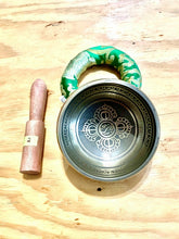 Load image into Gallery viewer, Yoga Singing Bowl for Peace Sound Therapy Meditation Copper-5&quot;
