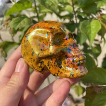 Load image into Gallery viewer, 7cm Wholesale Gemstones Carvings Crystal Animals Carvings Stones Craft Crystal Healing Stones Aura Color Crystal Skulls
