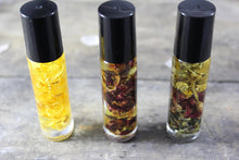 Load image into Gallery viewer, Organic Essential Oil Perfume / Perfume Oil/
