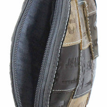 Load image into Gallery viewer, Jean Patch Round Wristlet
