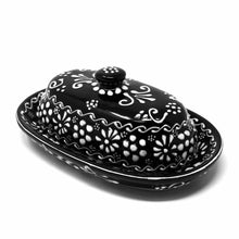 Load image into Gallery viewer, Encantada Handmade Pottery Butter Dish, Black &amp; White
