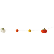 Load image into Gallery viewer, Hand Felted Garland: Pumpkins - Global Groove
